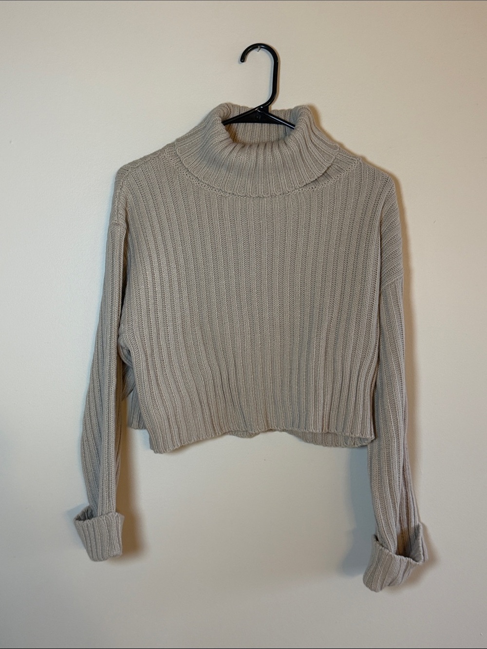 Beige Ribbed Turtleneck Cropped Sweater NWOT Size S thick and warm